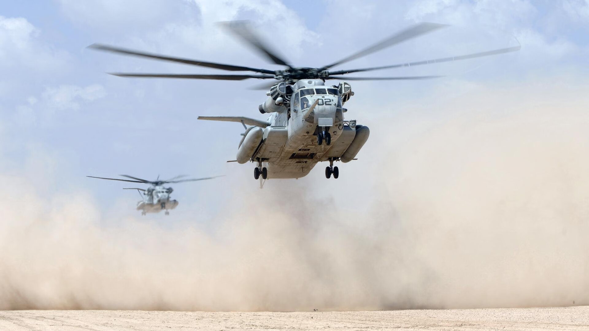 皮特·卡普尔的突破速度与精准传球,使袋鼠队反击效率提高,皮尔斯和卡特